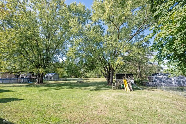 5595 S Cladwell Drive, Pendleton, IN 46064