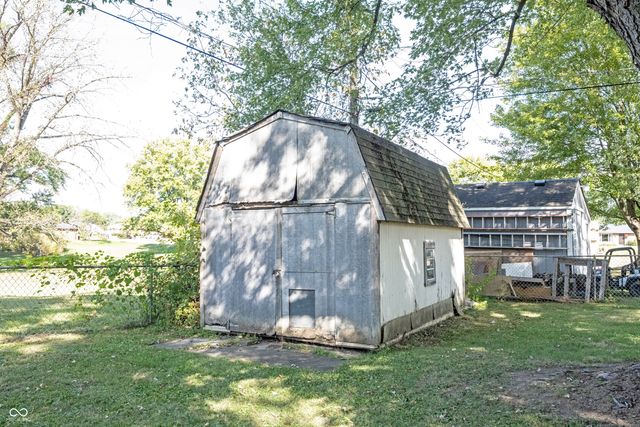 5595 S Cladwell Drive, Pendleton, IN 46064