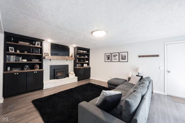 5595 S Cladwell Drive, Pendleton, IN 46064