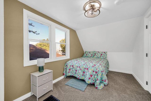 2728 162nd Street, Hammond, IN 46323