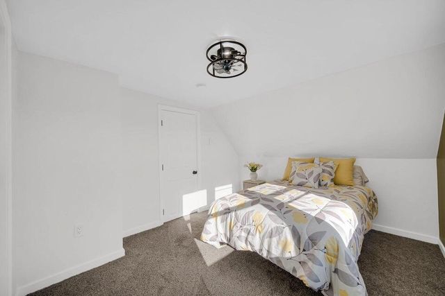 2728 162nd Street, Hammond, IN 46323