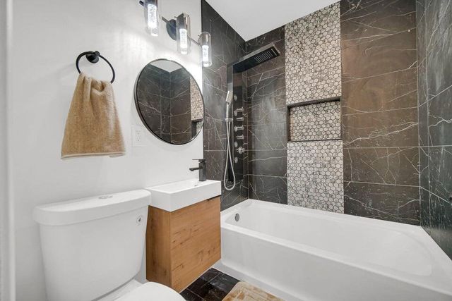 2728 162nd Street, Hammond, IN 46323