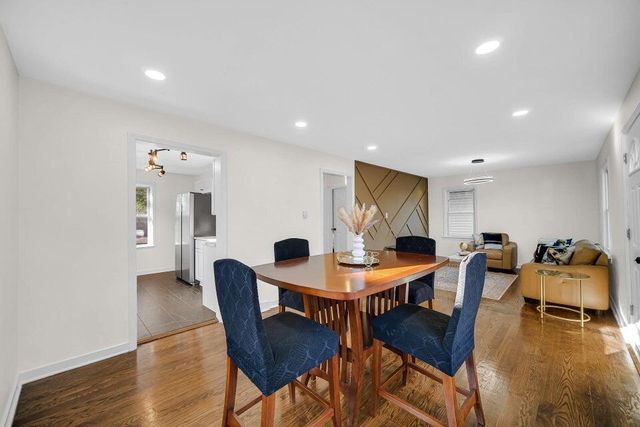 2728 162nd Street, Hammond, IN 46323