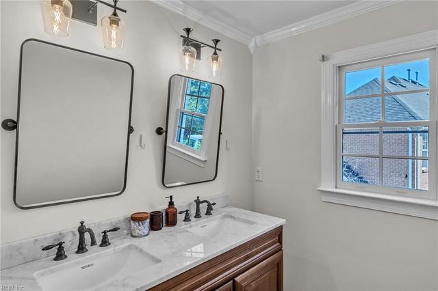 309 Sweetbay DR, Chesapeake, VA 23322