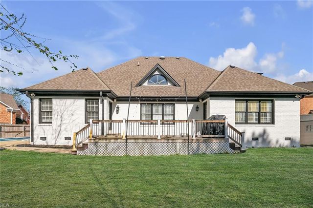 309 Sweetbay DR, Chesapeake, VA 23322