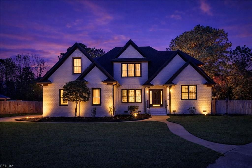 309 Sweetbay DR, Chesapeake, VA 23322