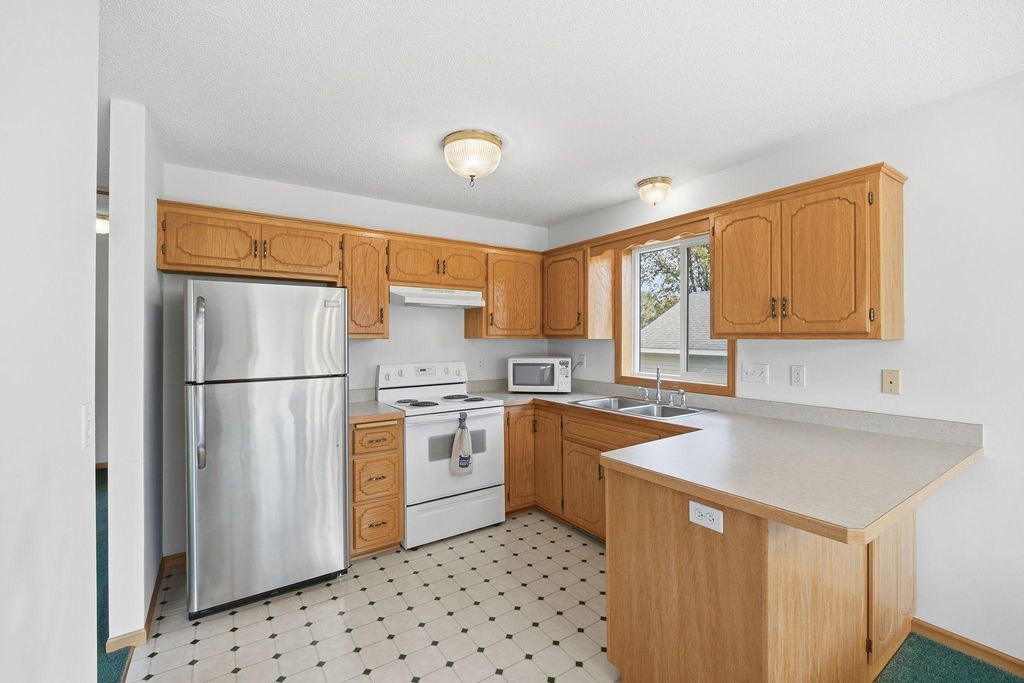 524 Weaver Boulevard, Anoka, MN 55303 — photo 2