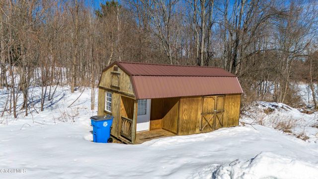 196 County Highway 123, Mayfield, NY 12117