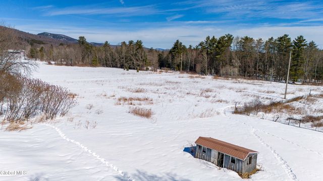 196 County Highway 123, Mayfield, NY 12117