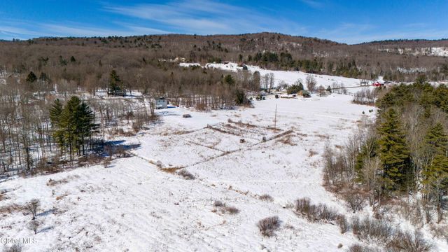 196 County Highway 123, Mayfield, NY 12117