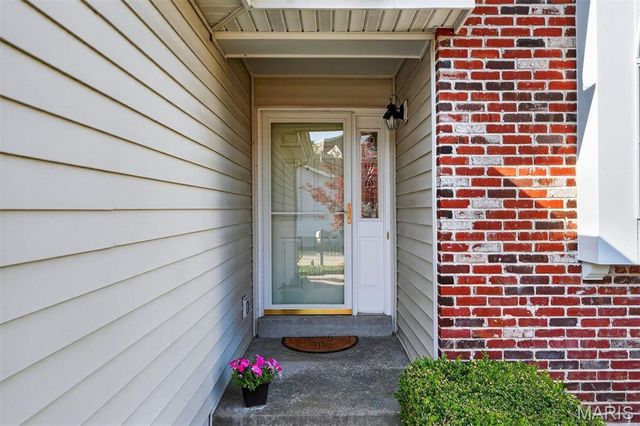 11905 Moorland Woods Circle, St Louis, MO 63146