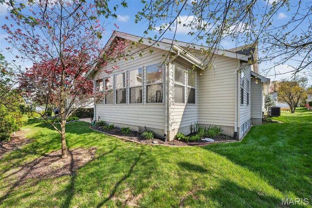 11905 Moorland Woods Circle, St Louis, MO 63146