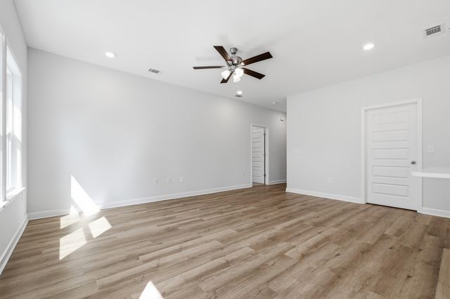 6138 Clover Street, Crestview, FL 32539