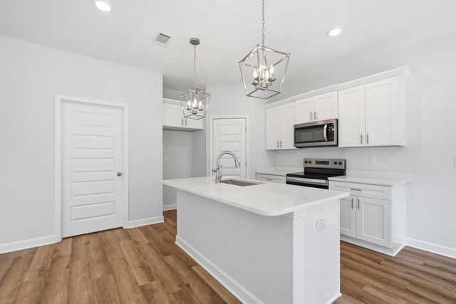 6138 Clover Street, Crestview, FL 32539