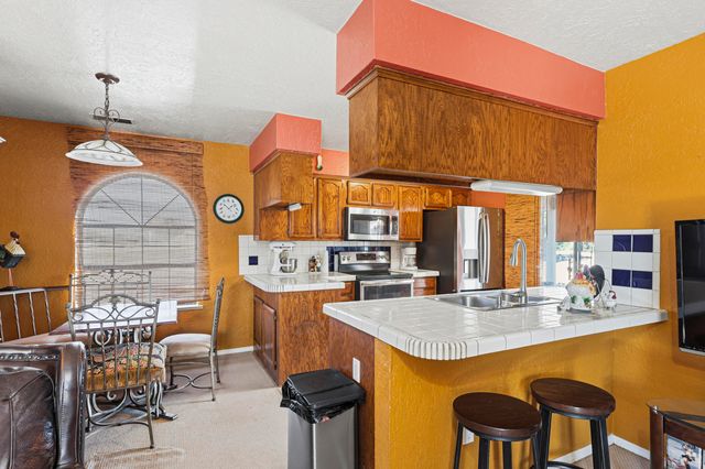 3 Stella Court, Belen, NM 87002