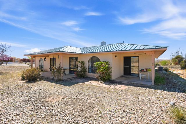 3 Stella Court, Belen, NM 87002