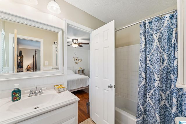 221 MEADOWOOD LANE, Montevallo, AL 35115