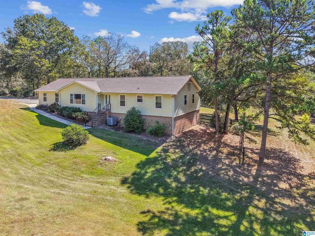 221 MEADOWOOD LANE, Montevallo, AL 35115