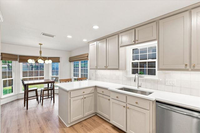 218 Creekside Lane, Coppell, TX 75019
