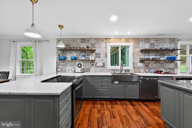 2222 OAK TER, Lansdale, PA 19446
