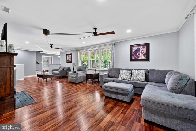 2222 OAK TER, Lansdale, PA 19446