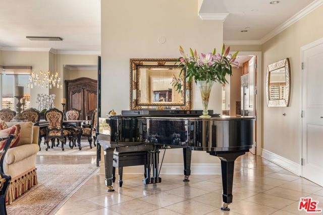 10727 Wilshire Boulevard 1904, Los Angeles, CA 90024