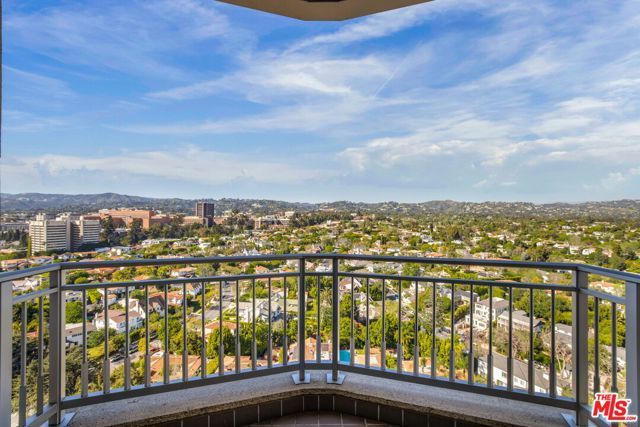 10727 Wilshire Boulevard 1904, Los Angeles, CA 90024