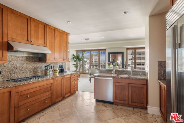 10727 Wilshire Boulevard 1904, Los Angeles, CA 90024