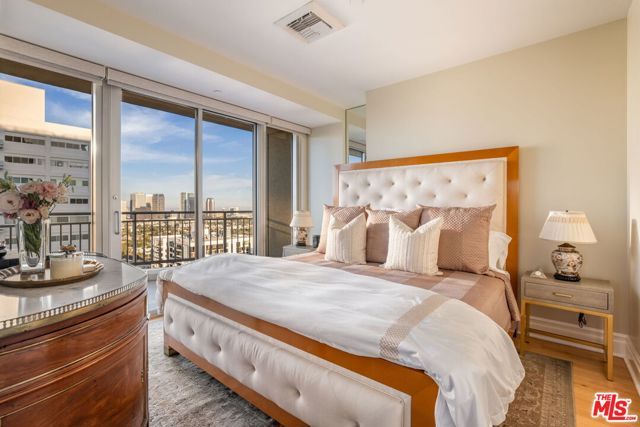 10727 Wilshire Boulevard 1904, Los Angeles, CA 90024