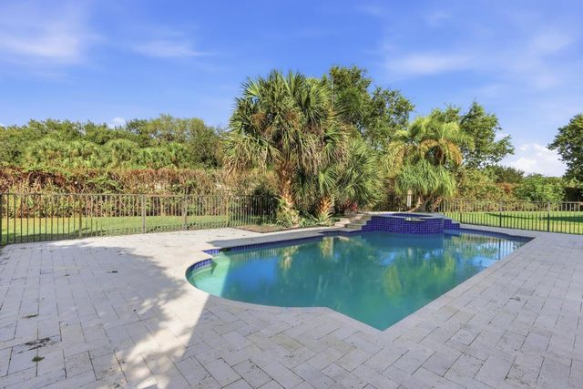1085 Center Stone Lane, Riviera Beach, FL 33404