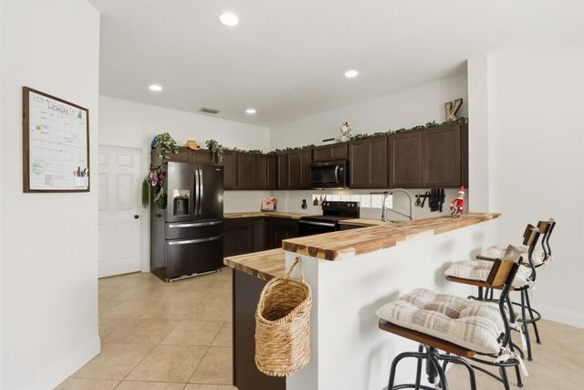 1085 Center Stone Lane, Riviera Beach, FL 33404