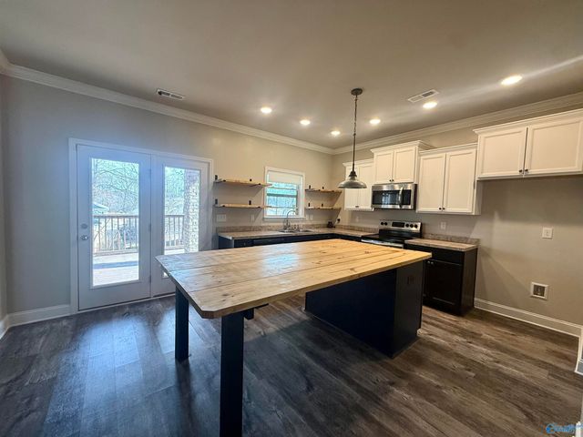 15692 Cold Branch Circle, Harvest, AL 35749