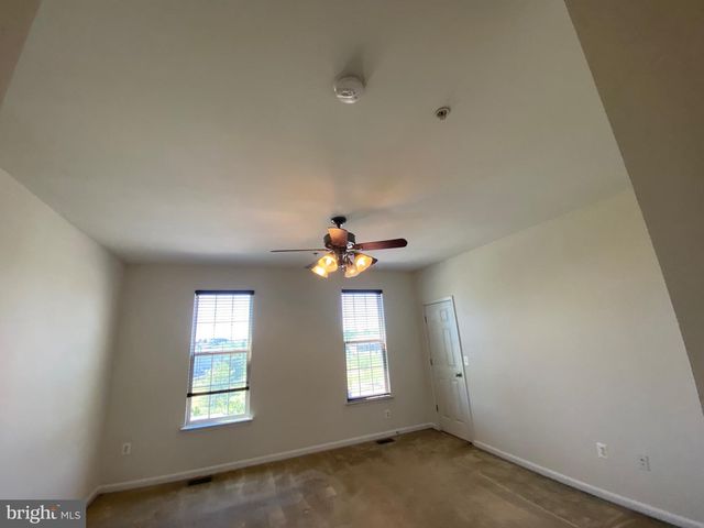 9461 STONEWALL RD, Manassas, VA 20110