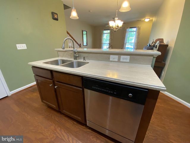 9461 STONEWALL RD, Manassas, VA 20110