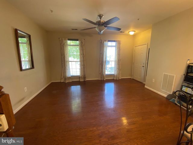 9461 STONEWALL RD, Manassas, VA 20110
