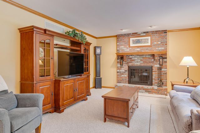 306 CHARLES ST, Southampton, PA 18966