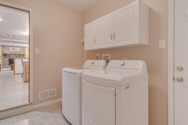 306 CHARLES ST, Southampton, PA 18966