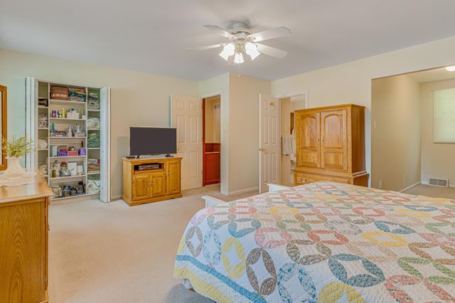 306 CHARLES ST, Southampton, PA 18966