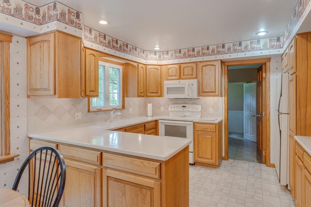 306 CHARLES ST, Southampton, PA 18966