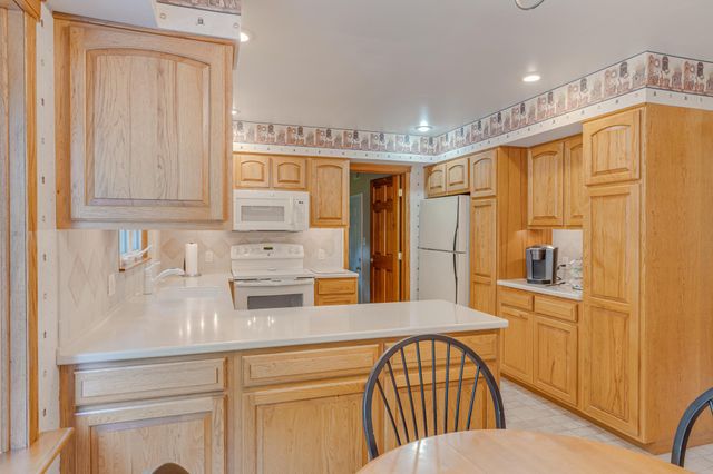 306 CHARLES ST, Southampton, PA 18966