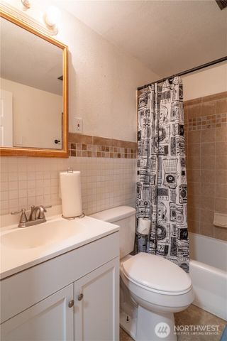 212 E 6th Avenue, Warden, WA 98857