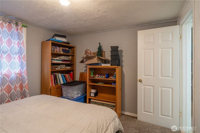 212 E 6th Avenue, Warden, WA 98857