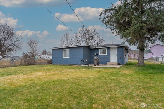 212 E 6th Avenue, Warden, WA 98857