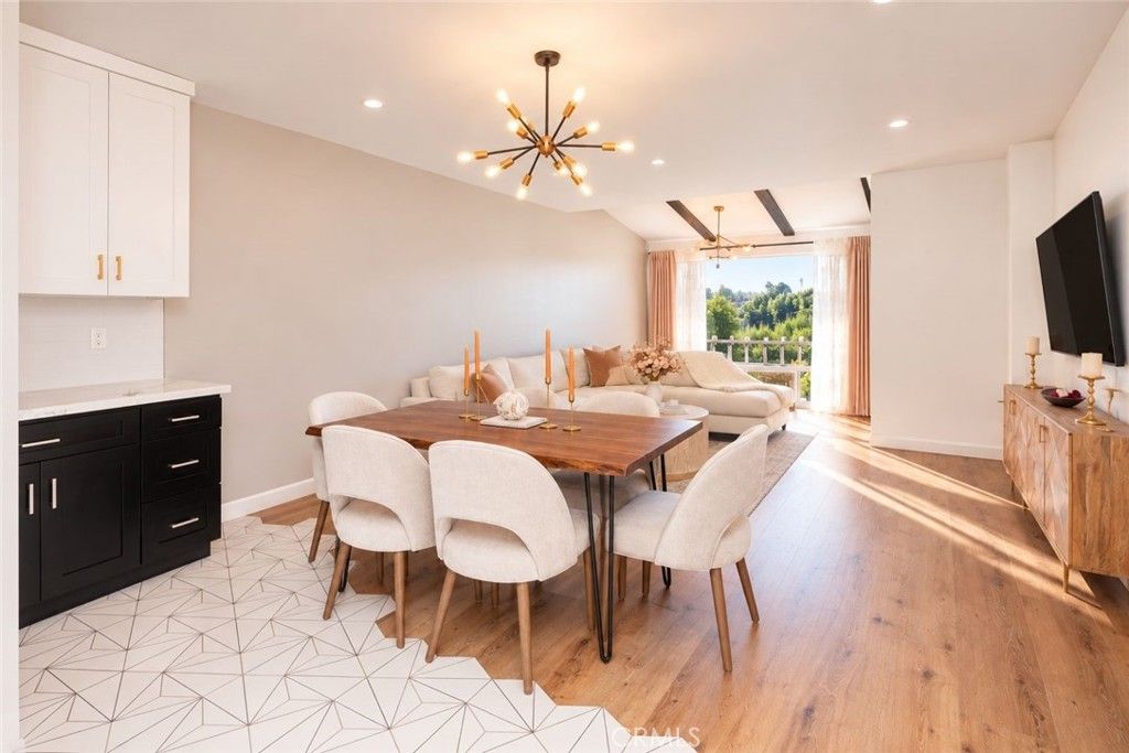 12720 Burbank 305, Valley Village, CA 91607 — photo 3