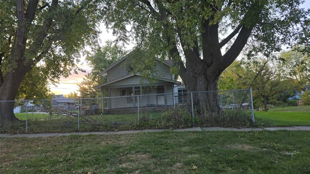 701 E 5th Street N, Newton, IA 50208