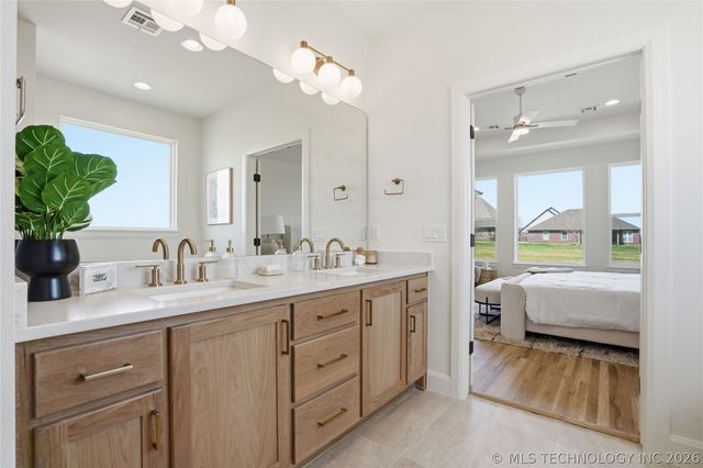 2079 S 136th Street, Bixby, OK 74008