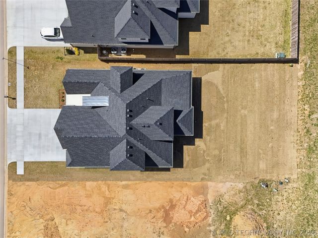 2079 S 136th Street, Bixby, OK 74008