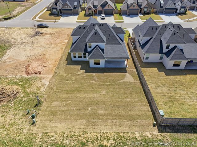 2079 S 136th Street, Bixby, OK 74008