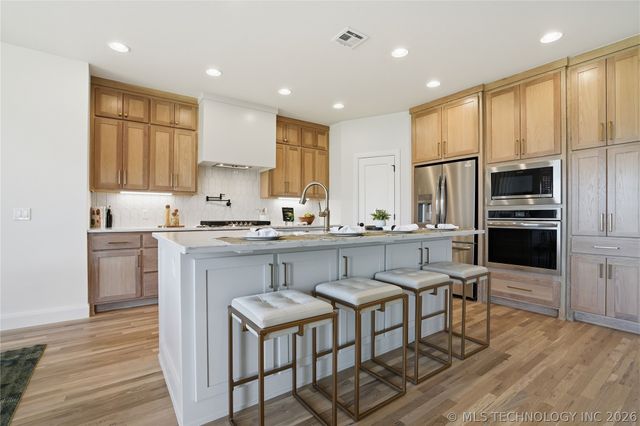 2079 S 136th Street, Bixby, OK 74008