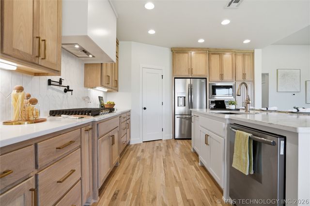 2079 S 136th Street, Bixby, OK 74008